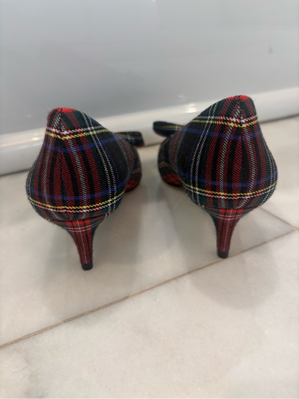 Jcrew Plaid Pointed-Toe Bow kitten heel- Red/Black - Picture 3 of 4